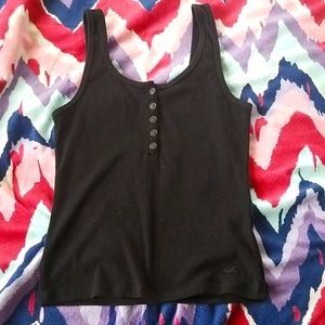 Hollister must have tank with buttons